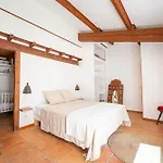Holiday home Petit Mas Calme Typique Du Sud ! Valergues