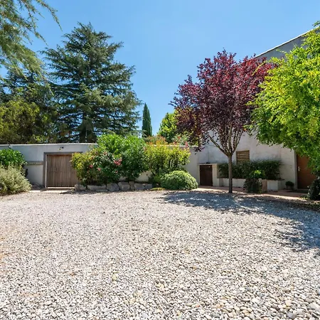 Petit Mas Typique Avec Piscine ! Holiday home *