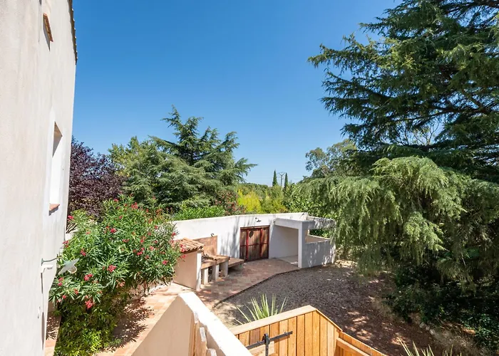 Petit Mas Calme Typique Du Sud ! Ferienhaus