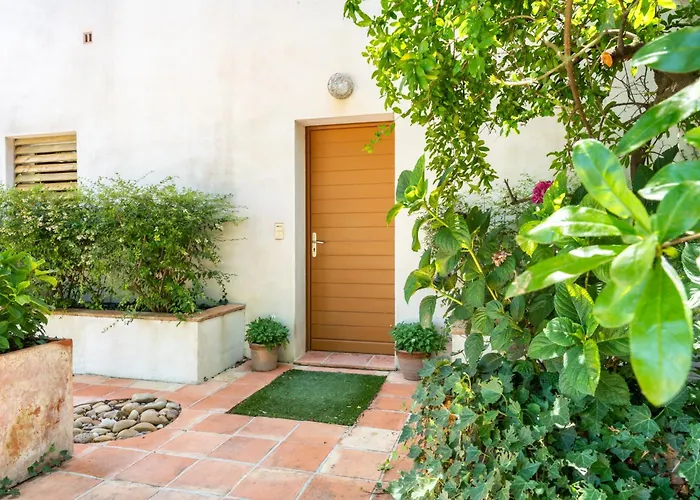 Petit Mas Calme Typique Du Sud ! Ferienhaus